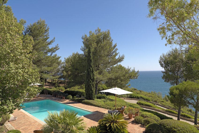 Cliff Villa