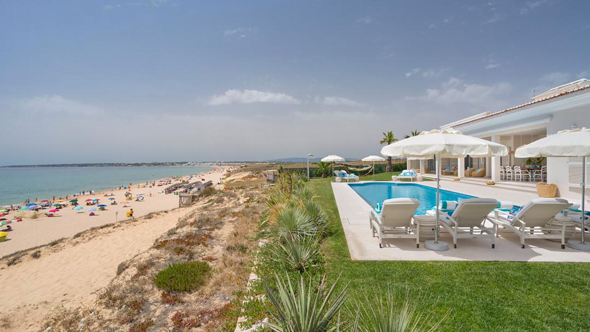 Villa Hibiscus Beach Villa, Ferienvilla mieten Algarve