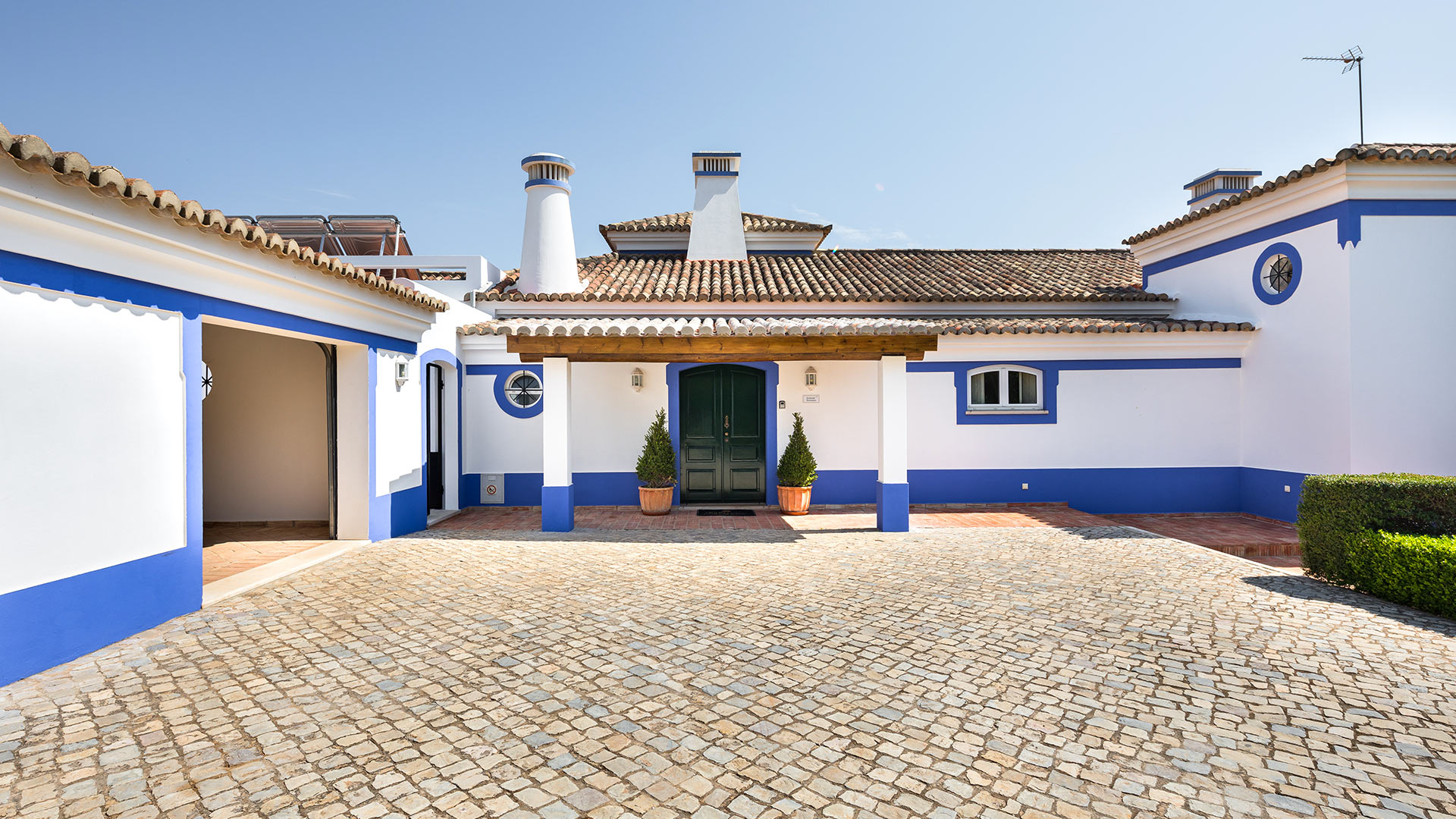 Villa Villa Baixo, Rental in Algarve